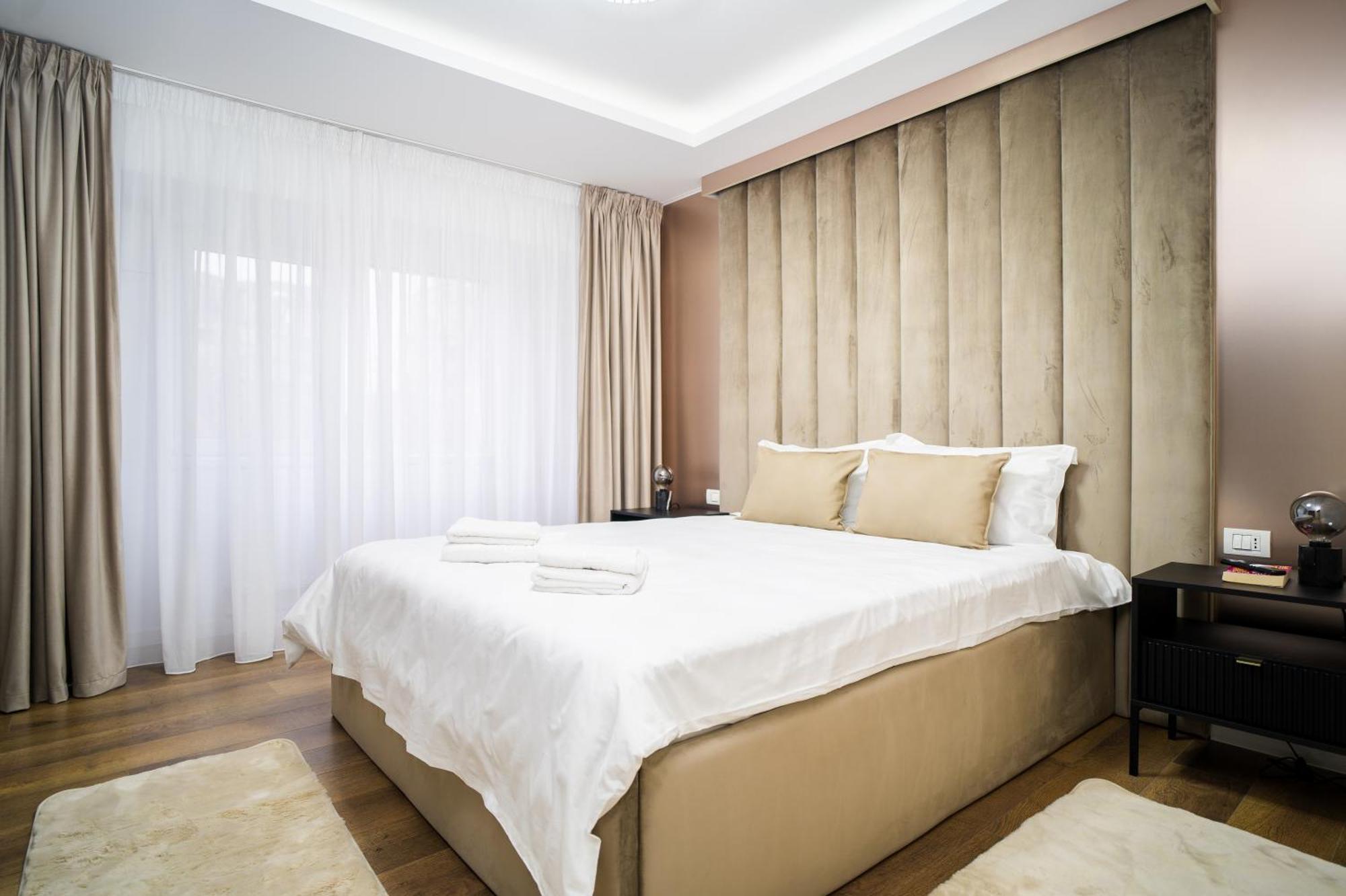 Top Location - Contemporary Parliament View - 2Br Bucharest Exterior photo